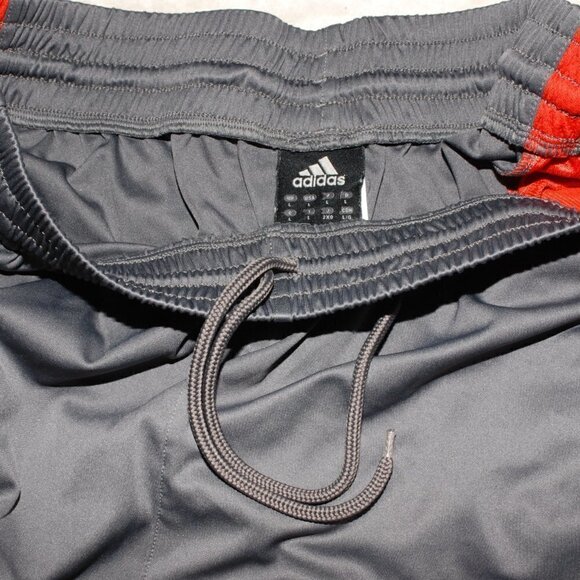 Adidas Mens L Large Basketball Shorts Athletic wear Adjustable Drawstring waist - Picture 2 of 3